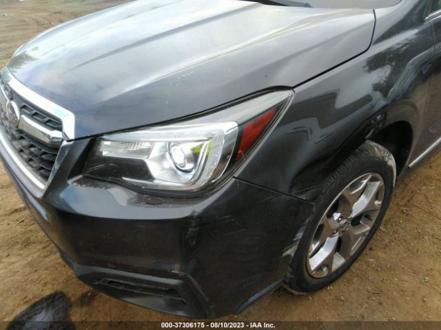 JF2SJAWC4JH545927 Subaru Forester Touring