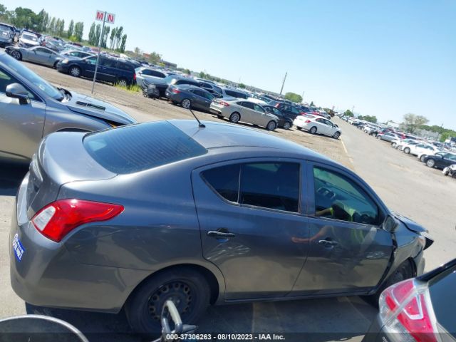 3N1CN7AP0JL852911 Nissan Versa Sedan S