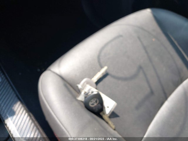 Toyota 4RUNNER SR5 2019 JTEBU5JR3K5647906 Image 3