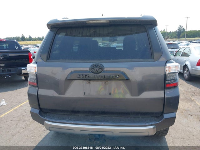 Toyota 4RUNNER SR5 2019 JTEBU5JR3K5647906 Image 8