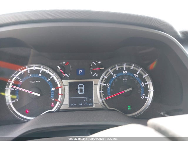 Toyota 4RUNNER SR5 2019 JTEBU5JR3K5647906 Image 13