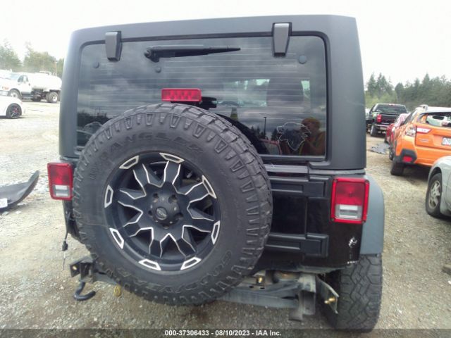 1C4BJWDG0FL535823 Jeep Wrangler Unlimited Sport