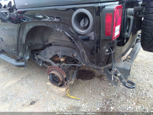 1C4BJWDG0FL535823 Jeep Wrangler Unlimited Sport