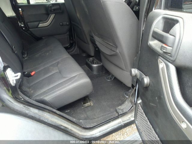 1C4BJWDG0FL535823 Jeep Wrangler Unlimited Sport