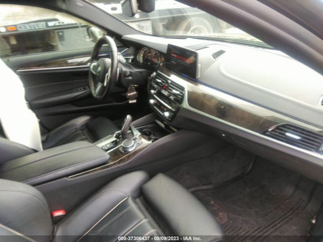 WBAJE7C39HG890955 BMW 5 Series 540i Xdrive