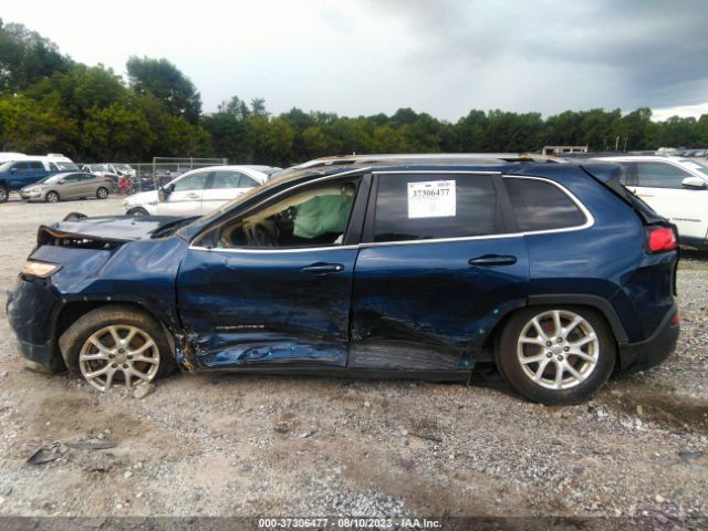 1C4PJLCX3JD553404 Jeep Cherokee Latitude