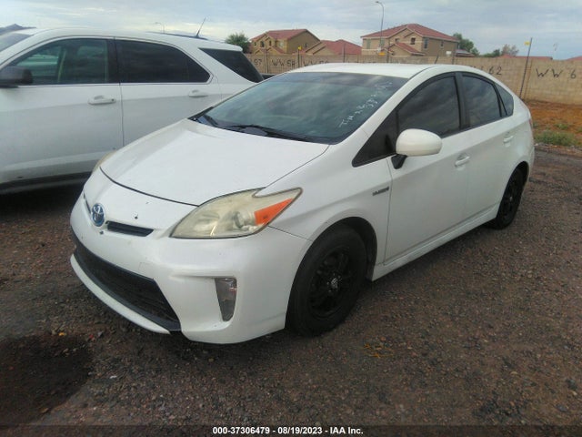 Toyota Prius Four/five/three/one/two 2014 JTDKN3DU9E1748126 Image 2