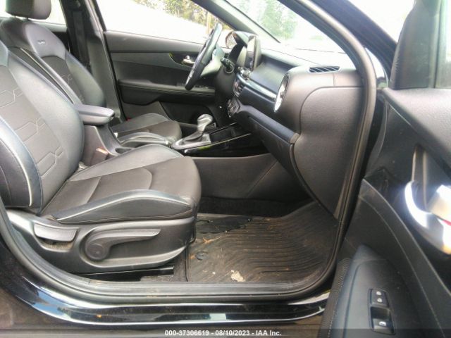 3KPF34AD4ME300437 KIA Forte Gt-line