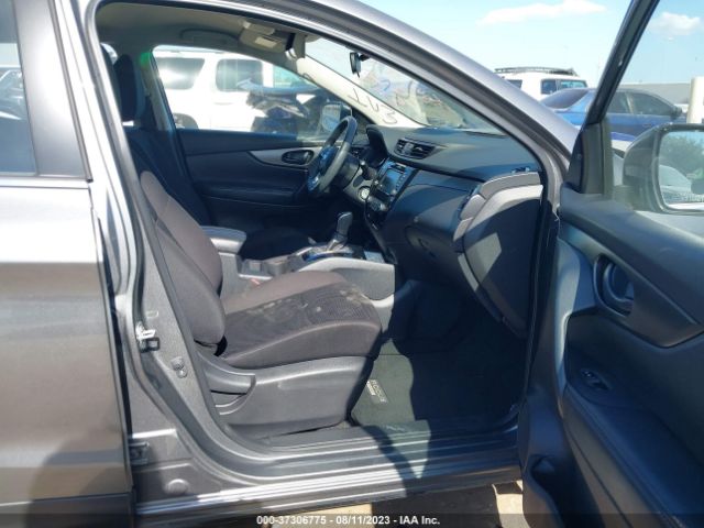 JN1BJ1AW4MW661129 Nissan Rogue Sport S