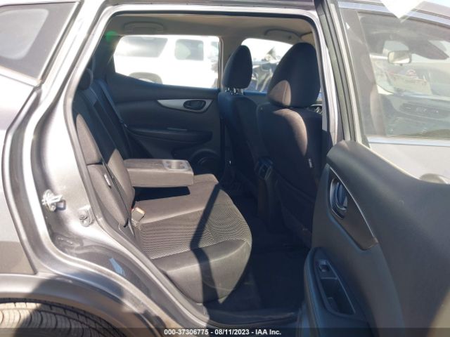JN1BJ1AW4MW661129 Nissan Rogue Sport S