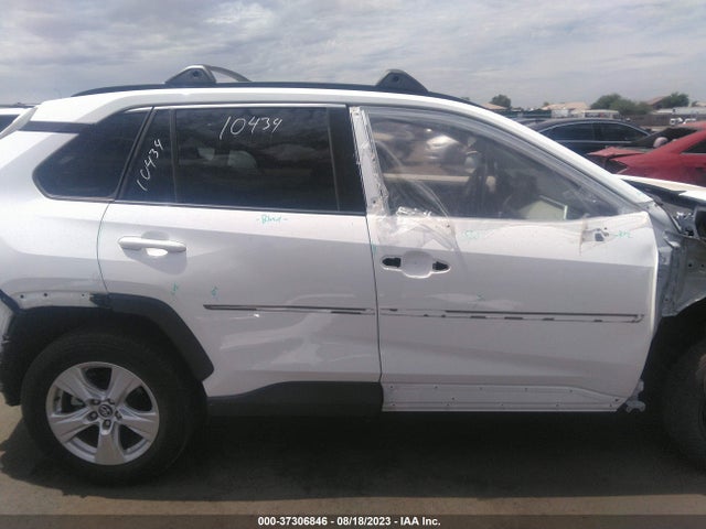 2021 TOYOTA RAV4 XLE VIN: 2T3W1RFV8MC088362