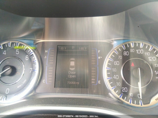 1C3CCCAB8FN635215 Chrysler 200 Limited