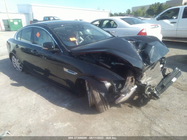 2019 JAGUAR XE SAJAR4FX1KCP49348 Photo 0