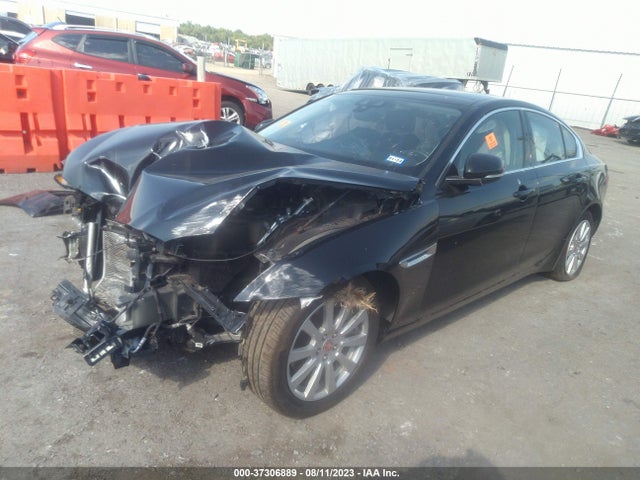 2019 JAGUAR XE SAJAR4FX1KCP49348 Photo 1