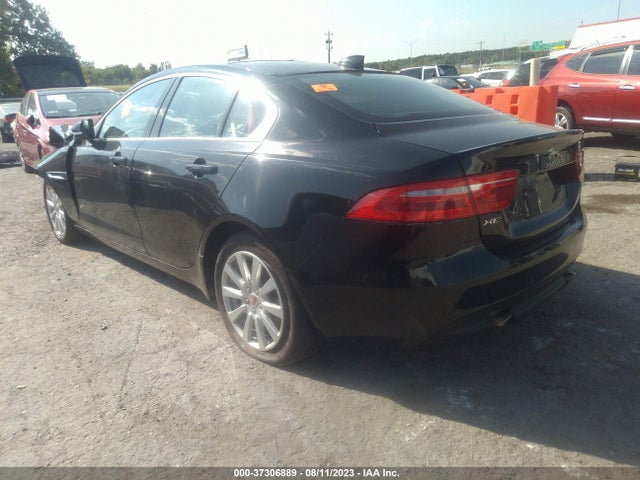 2019 JAGUAR XE SAJAR4FX1KCP49348 Photo 2