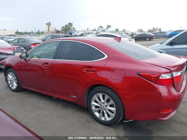 JTHBW1GGXF2099180 Lexus Es 300h Hybrid