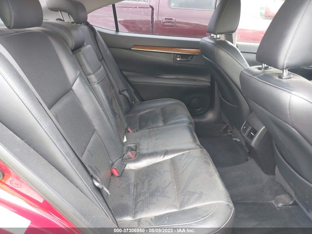 JTHBW1GGXF2099180 Lexus Es 300h Hybrid