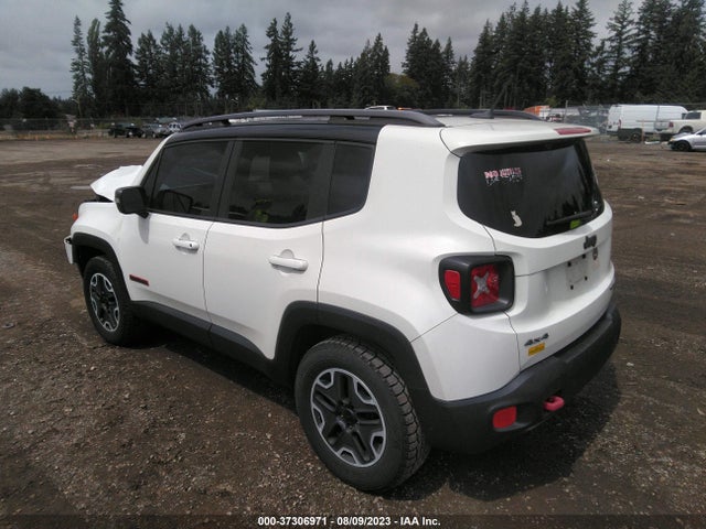 ZACCJBCTXFPB90923 Jeep Renegade Trailhawk
