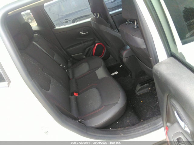 ZACCJBCTXFPB90923 Jeep Renegade Trailhawk