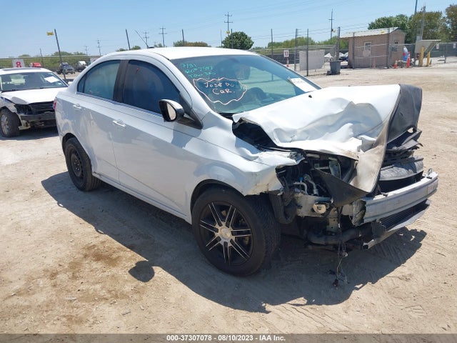 Chevrolet SONIC LT 2016 1G1JC5SB8G4130045 Image 1