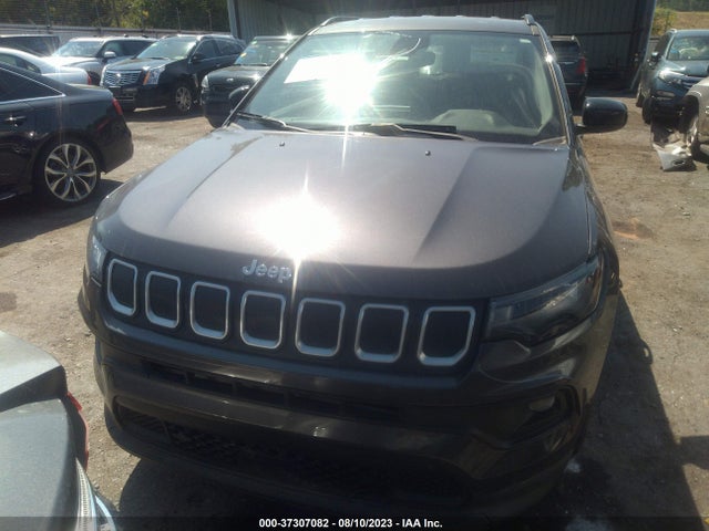 3C4NJCBB7NT156470 Jeep Compass Latitude