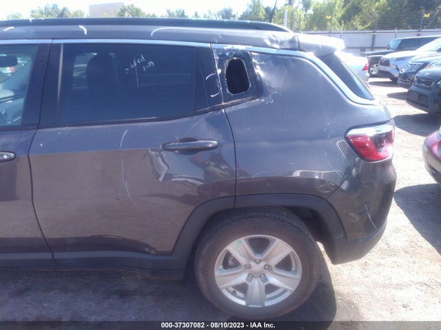 3C4NJCBB7NT156470 Jeep Compass Latitude