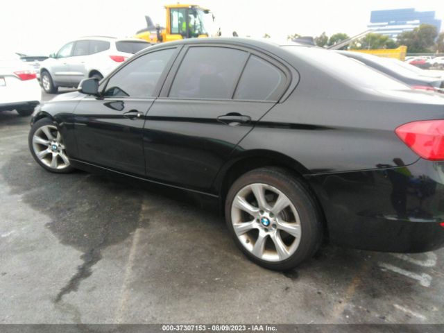 WBA3B1G50FNT07160 BMW 3 Series 320i