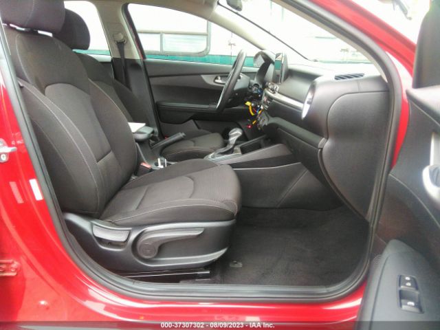 3KPF24AD1ME283616 KIA Forte Lxs