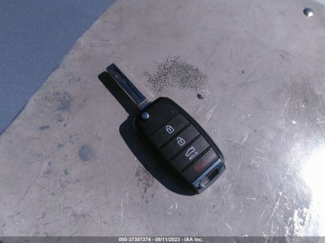 5XXGT4L35LG402439 KIA Optima Lx