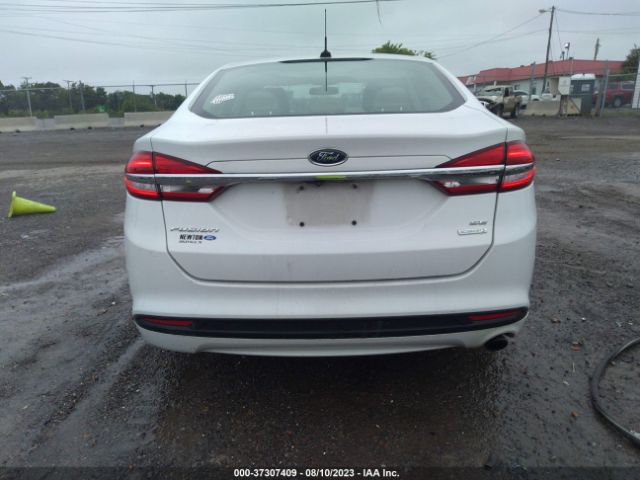 3FA6P0HD1HR116337 Ford FUSION SE
