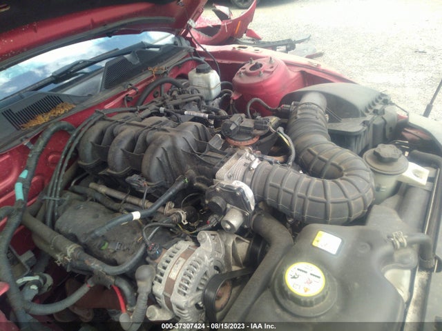 37307424 :رقم المزاد ، 1ZVBP8AN1A5123224 vin ، 2010 Ford Mustang V6 مزاد بيع