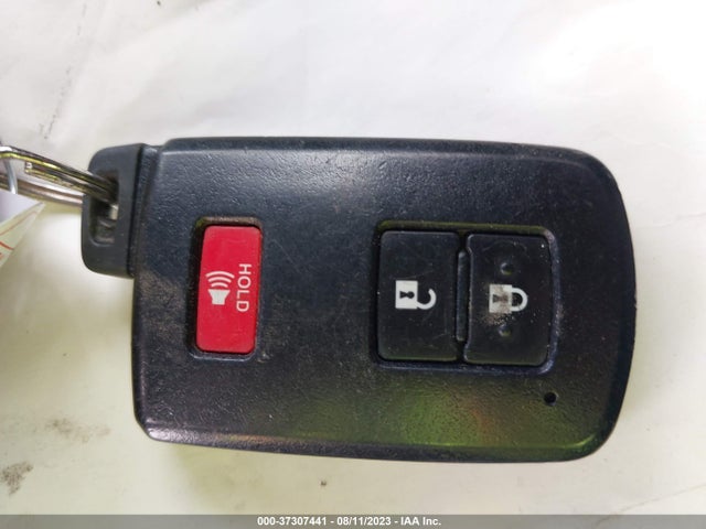 Toyota Prius C One/two/three/four 2015 JTDKDTB34F1580734 Image 3