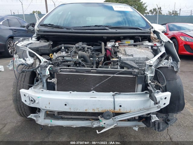 Toyota Prius C One/two/three/four 2015 JTDKDTB34F1580734 Image 5