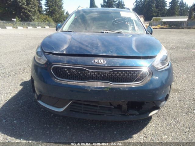 KNDCB3LC0K5316986 KIA NIRO LX