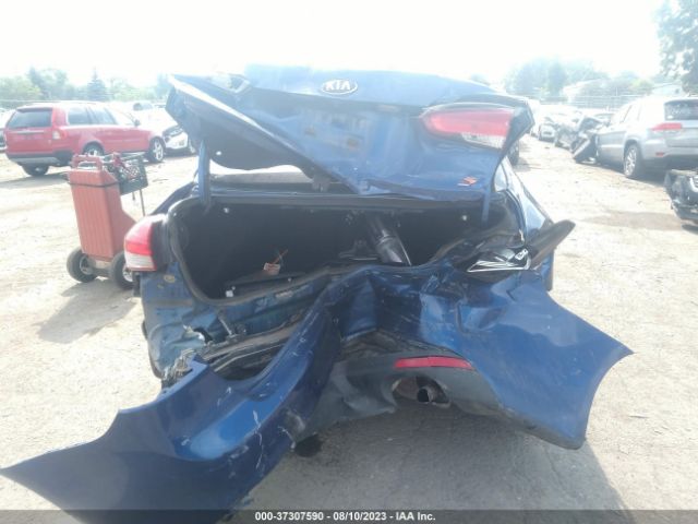 3KPFL4A79JE214949 KIA FORTE S