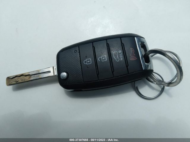 KNDPB3AC0F7722118 KIA Sportage Lx