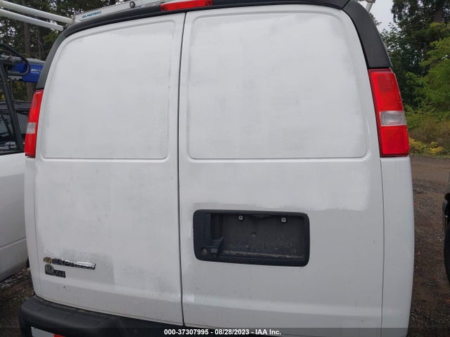 Chevrolet EXPRESS CARGO VAN 2019 1GCWGAFG0K1178780 Image 17