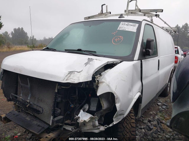 Chevrolet EXPRESS CARGO VAN 2019 1GCWGAFG0K1178780 Image 2