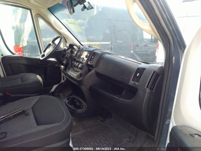 3C6TRVDG8JE160912 RAM Promaster Cargo Van