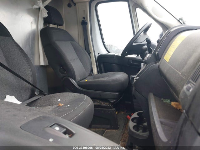 3C6TRVDG9JE160949 RAM Promaster Cargo Van