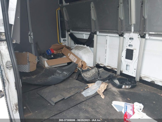 3C6TRVDG9JE160949 RAM Promaster Cargo Van