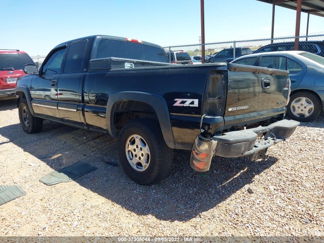 2003 CHEVROLET SILVERADO 1500 LS VIN: 2GCEK19T831110936