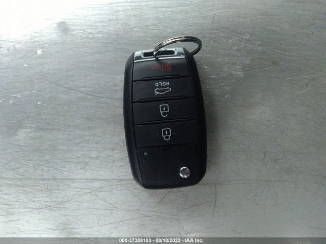 3KPFK4A78HE081601 KIA FORTE LX