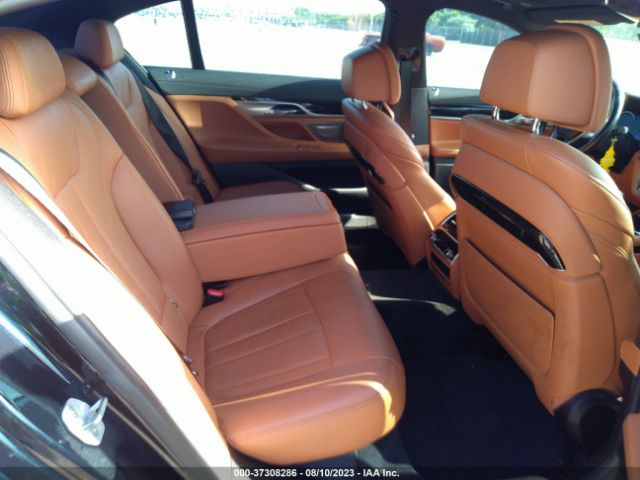 WBA7E2C57KB217780 BMW 7 Series 740i