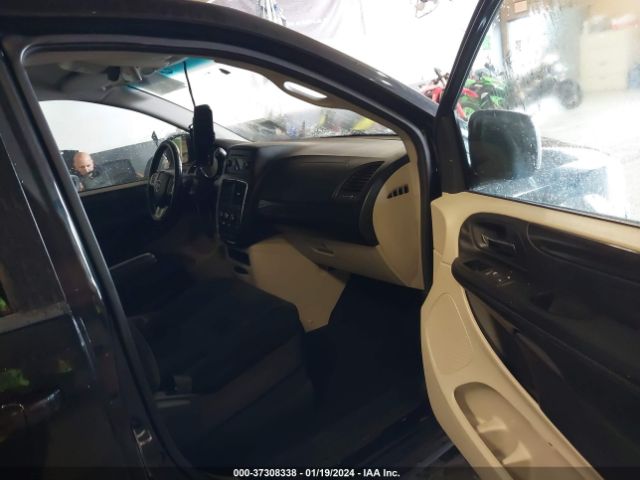 2C4RDGBG2GR151839 Dodge Grand Caravan Se