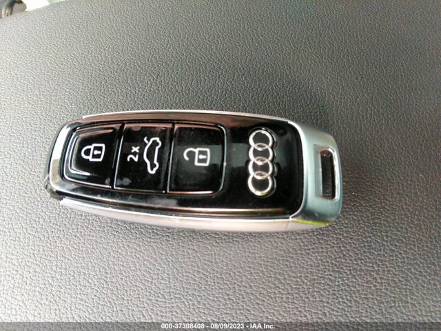 WA1VXAF75MD021060 Audi Q7 Prestige