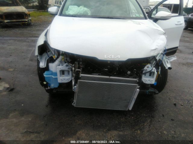 5XYK4CAF3PG127623 KIA Sportage Sx