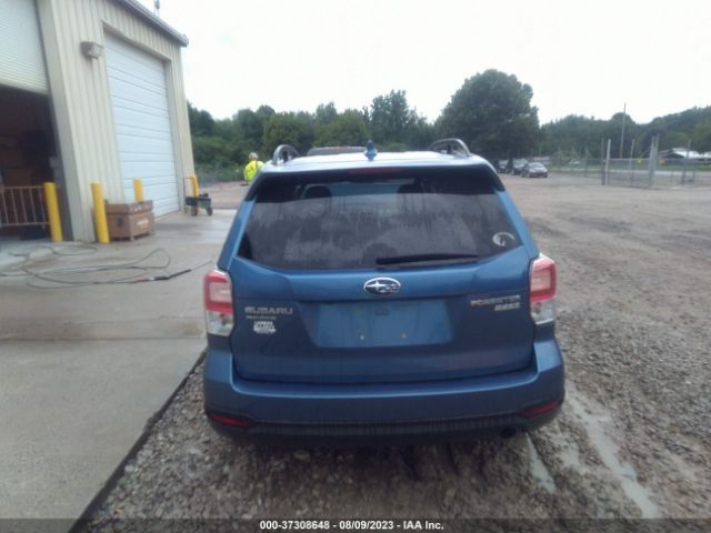 JF2SJAJC8HH594338 Subaru Forester Limited