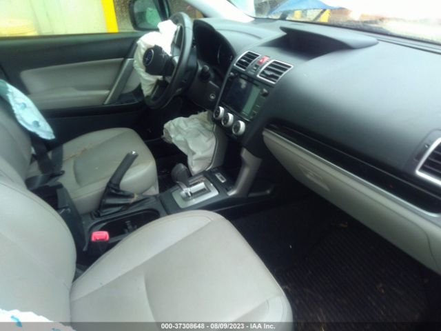 JF2SJAJC8HH594338 Subaru Forester Limited