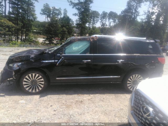 5LMJJ3LT4KEL12880 Lincoln Navigator L Reserve